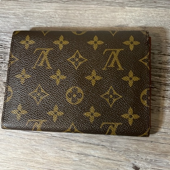 SOLD during live!! Pre loved authentic LV long wallet - Picture 3 of 8